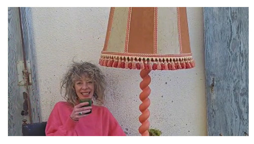 Easy Lamp Makeover Video: Add Colour to Your Home